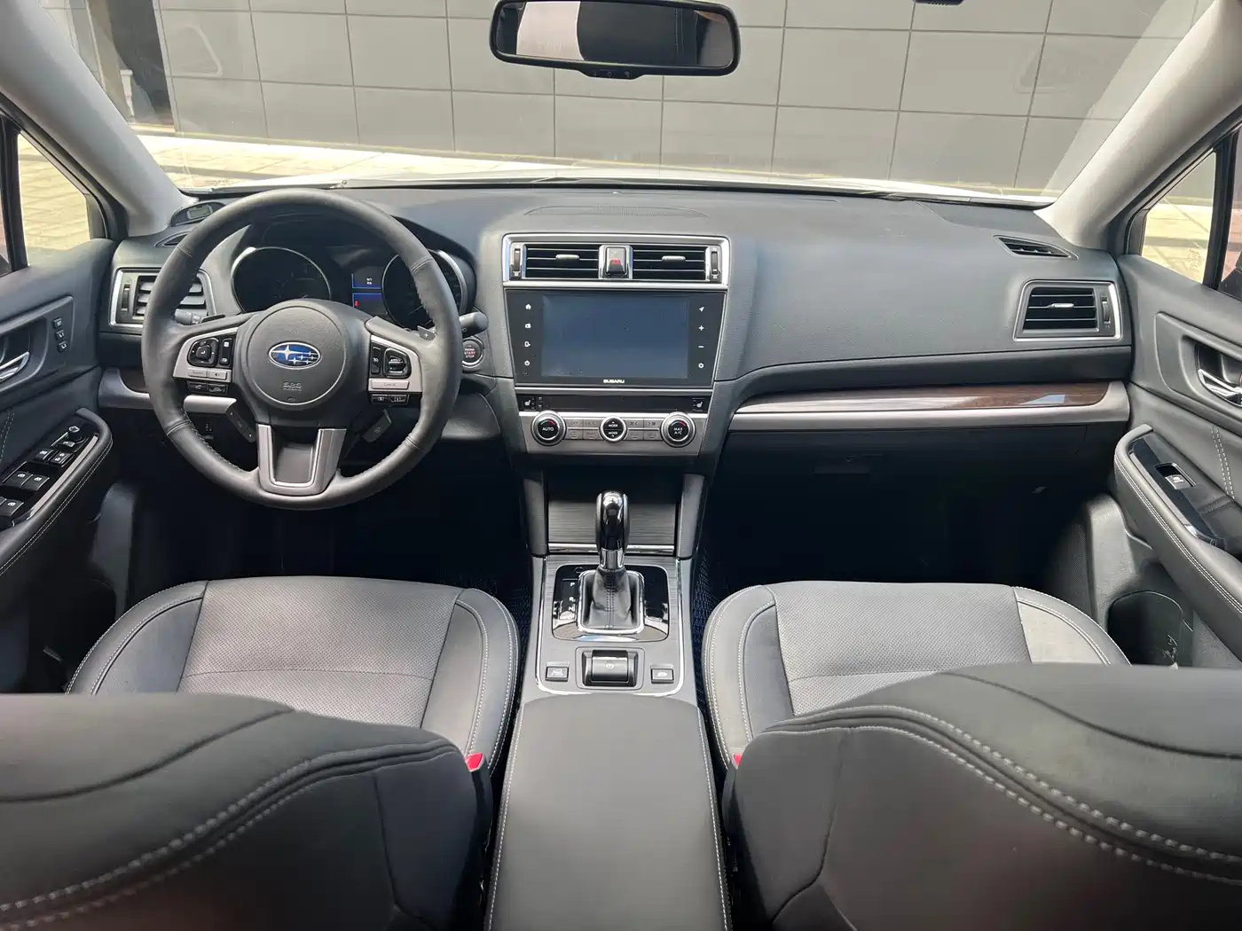 SUBARU OUTBACK