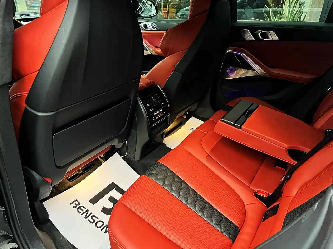 BMW X6 M 2023 Model X6 M Thunder Edition фото 9