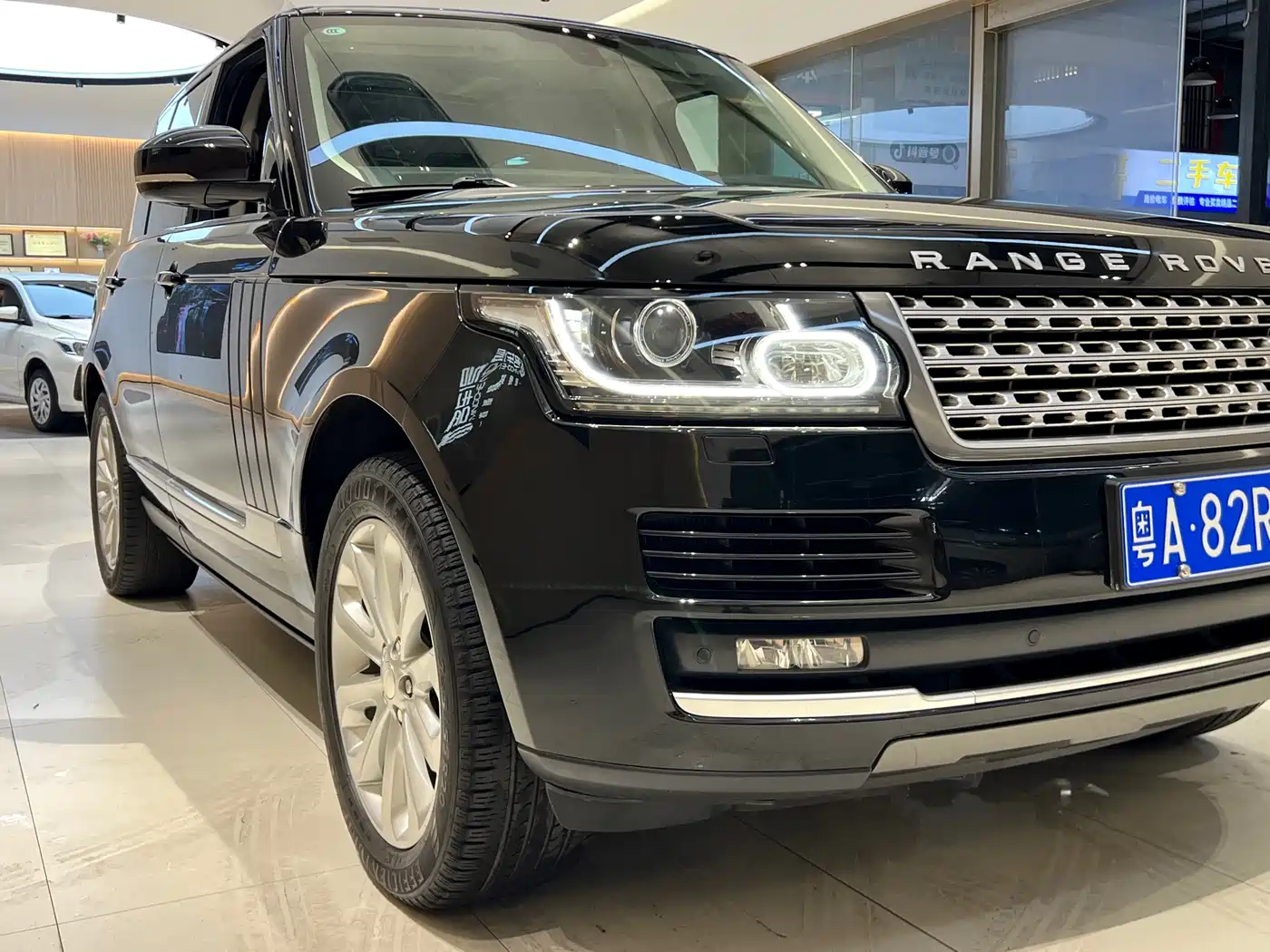 Land Rover Range Rover 2014 3.0 SC V6 Vogue фото 25