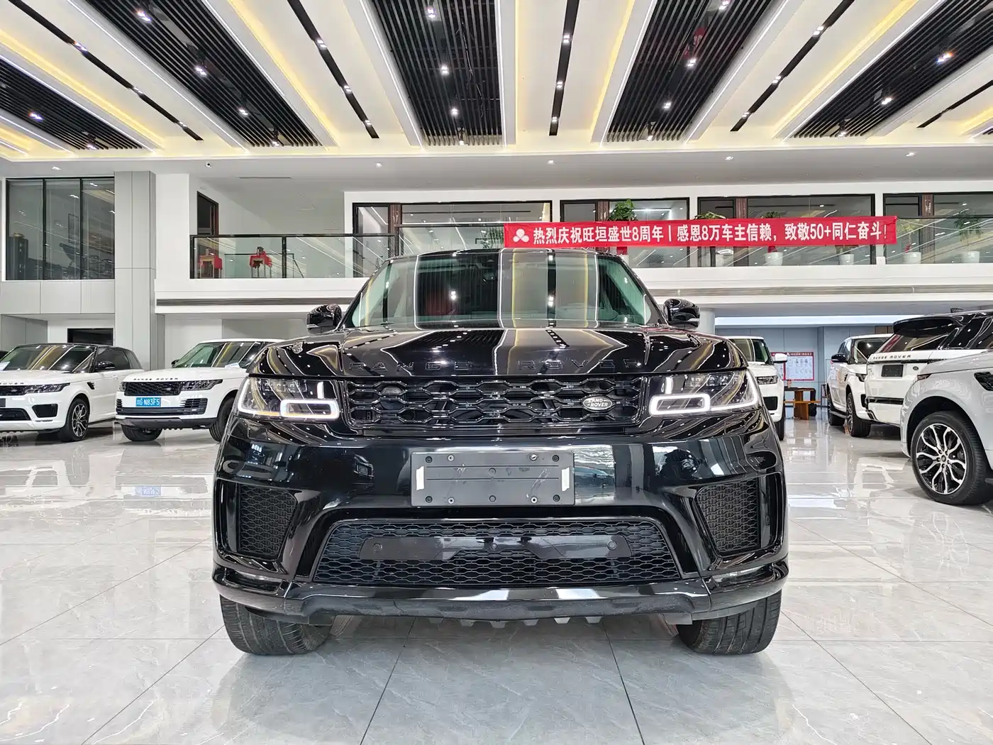 Land Rover Range Rover Sport 2021 3.0 L6 Gloss Black Edition фото 2
