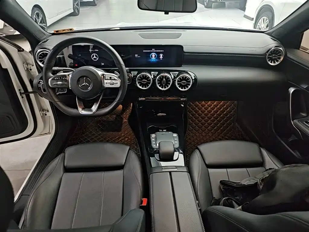 Mercedes-Benz A-Class 2022 Facelift A 200 L Sport Sedan Fashion Style фото 10
