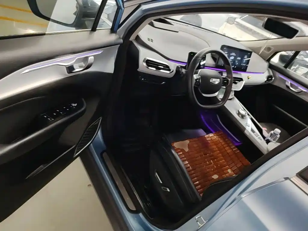 Geely Geometry C 2020 2020 Selected Range Edition 550KM C++ Pro