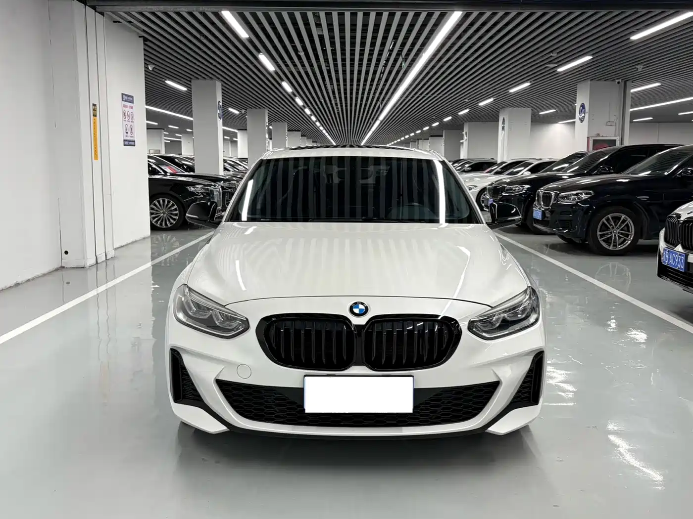 BMW 1 Series 2021 125i M Sport Black Night Edition фото 2