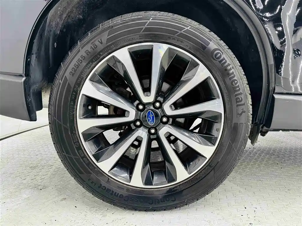 Subaru Forester 2016 2.5i Prestige Navigation Edition фото 21