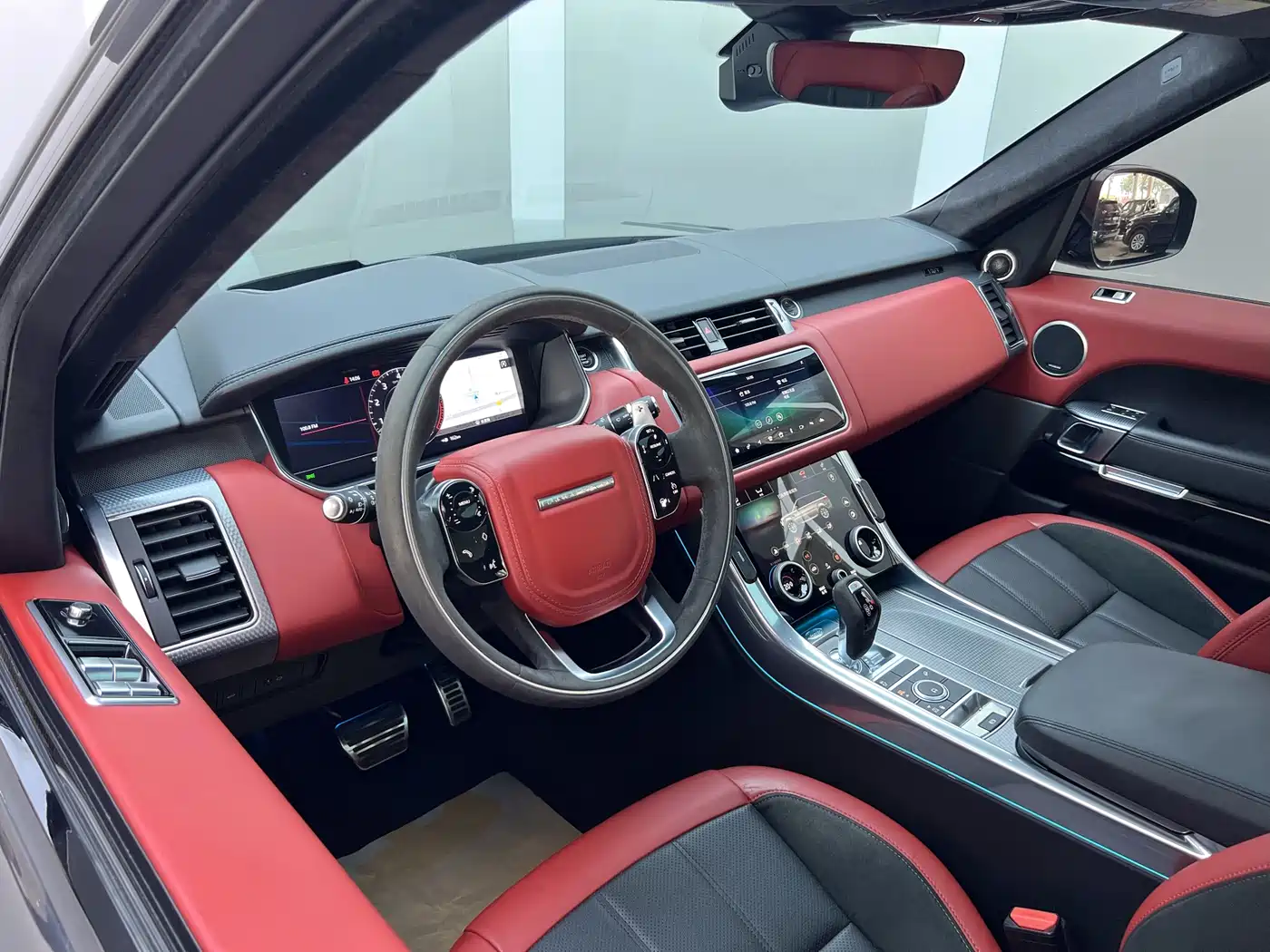 Land Rover Range Rover Sport 2020 3.0 L6 HST фото 16
