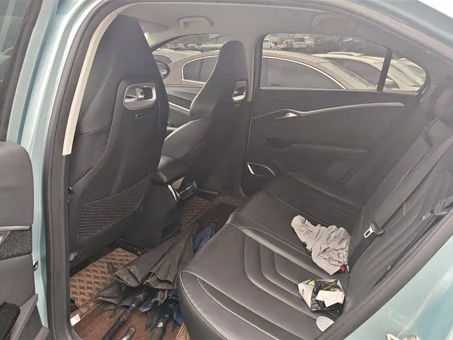 NEZHA AUTOMOBILE NEZHA U