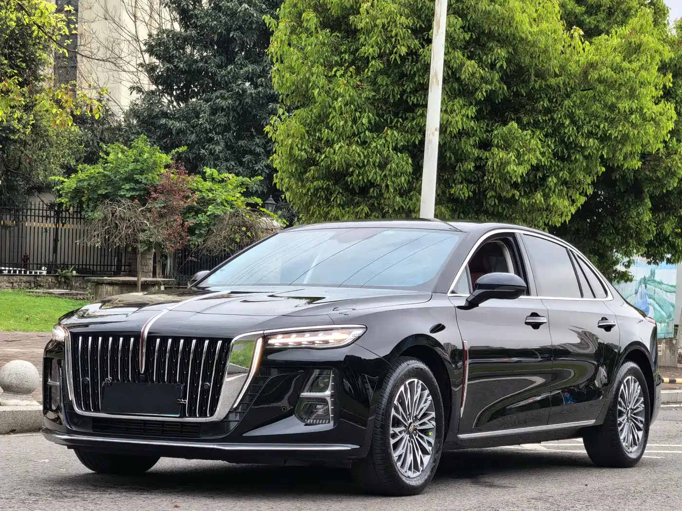 Hongqi H5 2024 1.5T DCT Smart Connect Flag Rhythm Edition