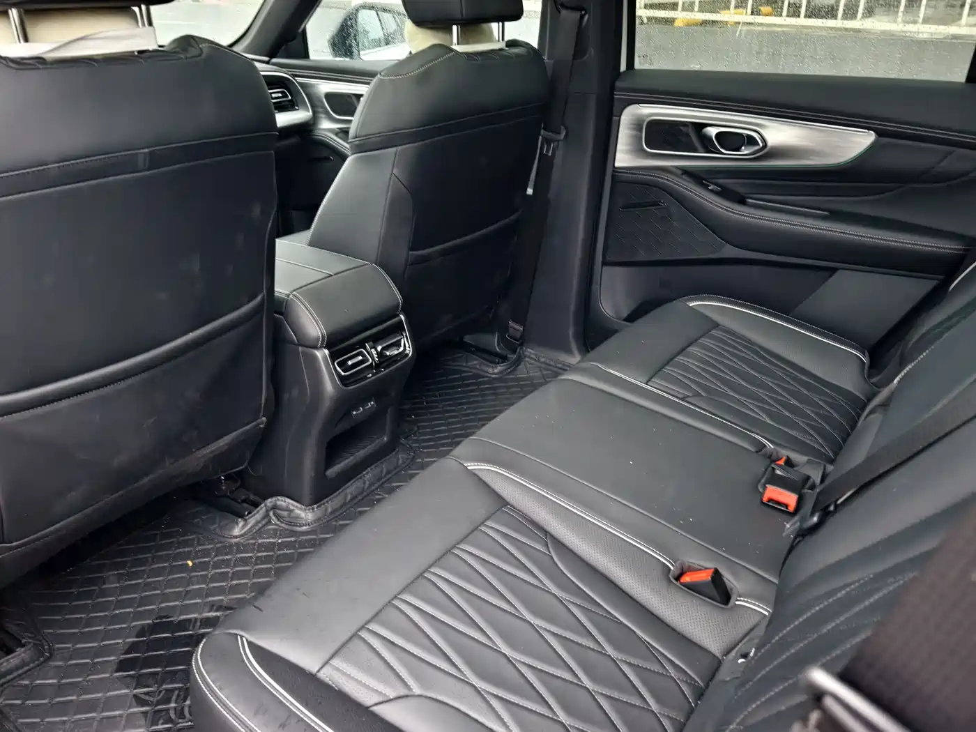 GAC Trumpchi Trumpchi GS8 2025 Pilot Series 2.0TGDI 2WD Luxury Edition 5-seater фото 10