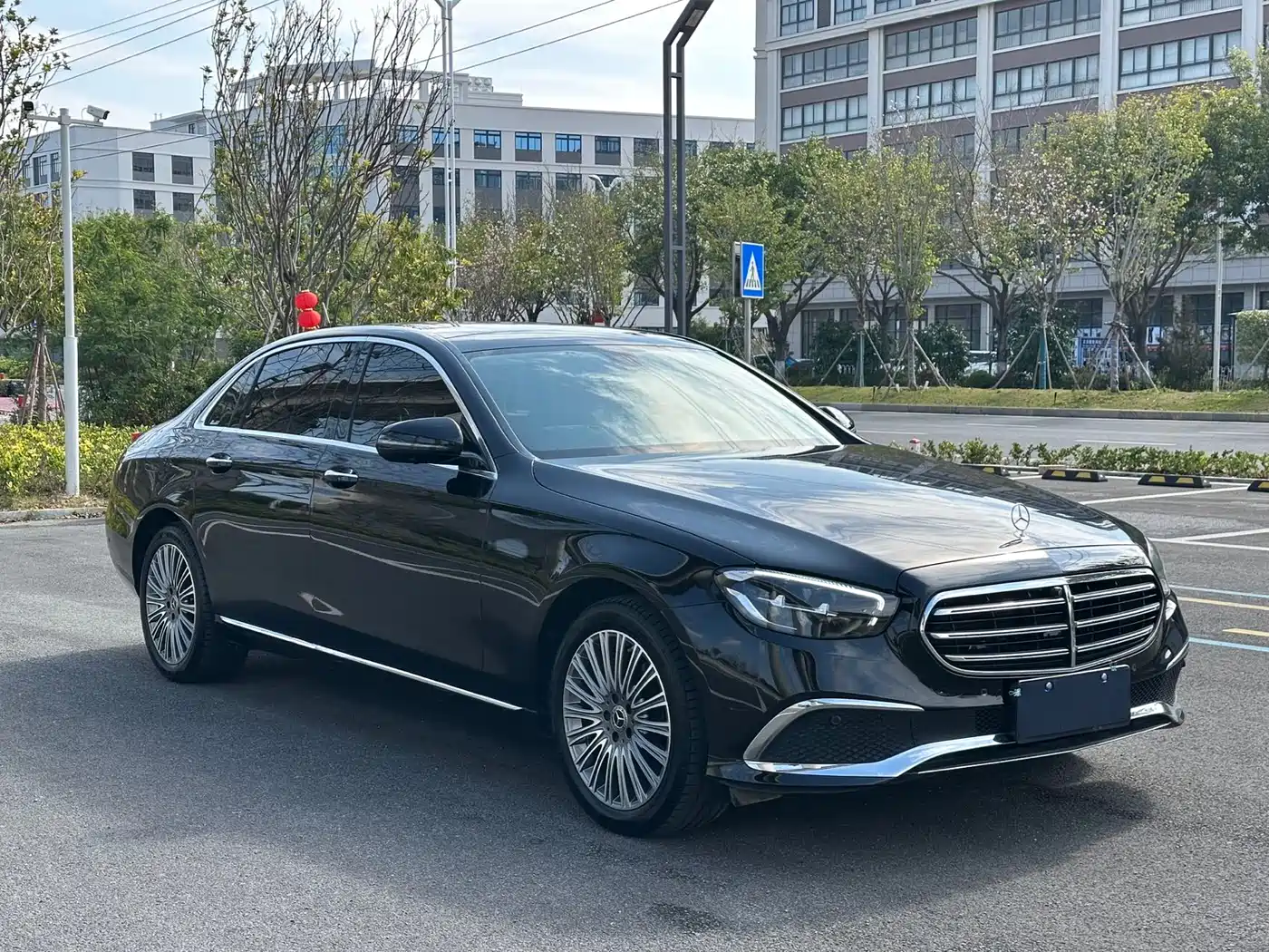  E CLASS