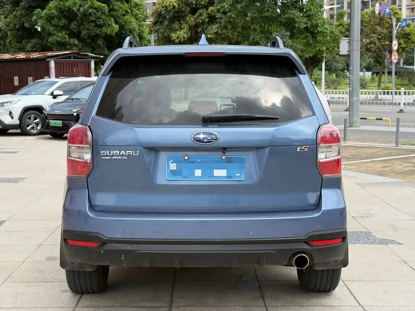 Subaru Forester 2014 2.5i Automatic Elite Edition фото 4