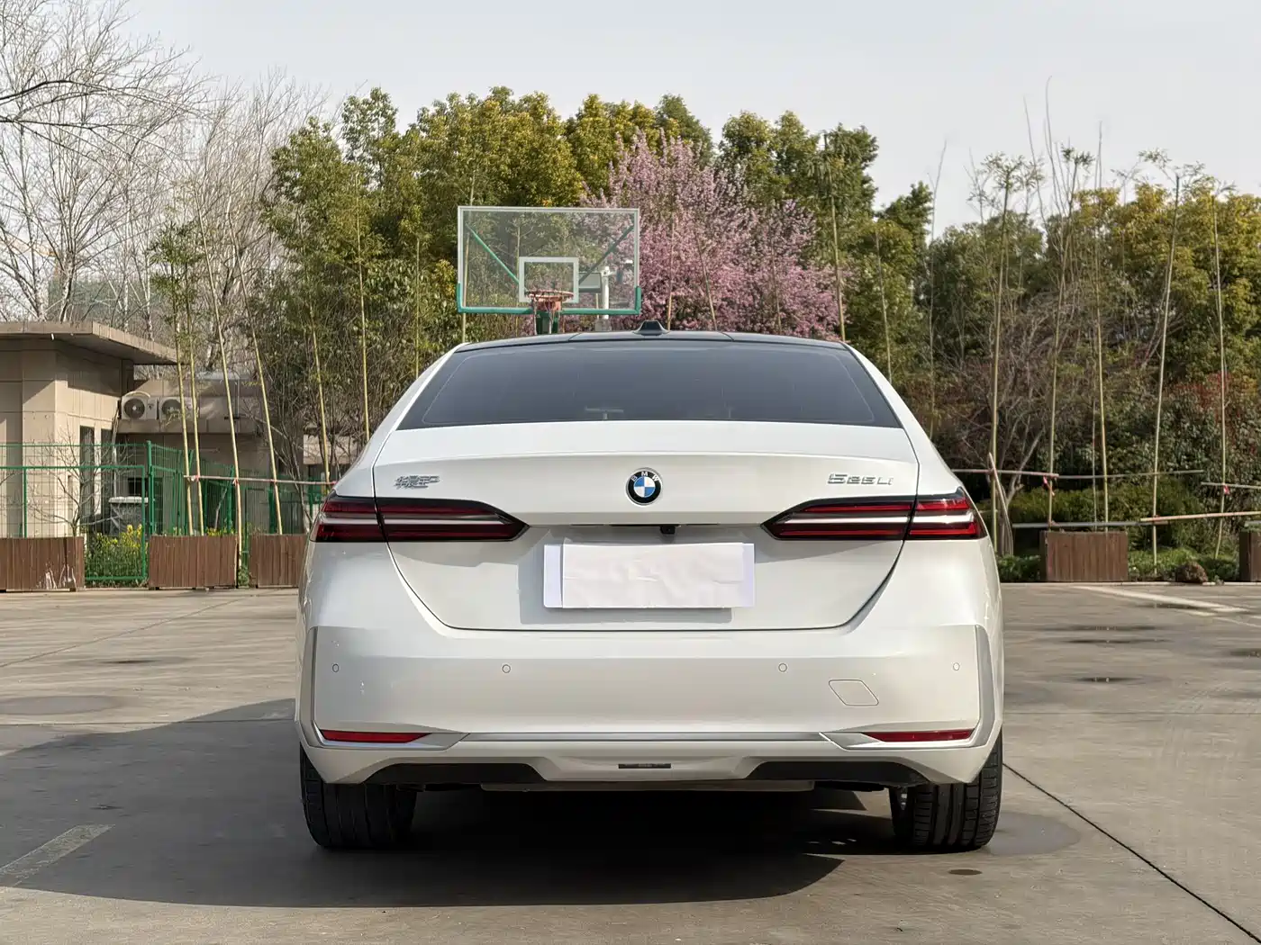 BMW 5 Series 2024 525Li Luxury Package фото 3