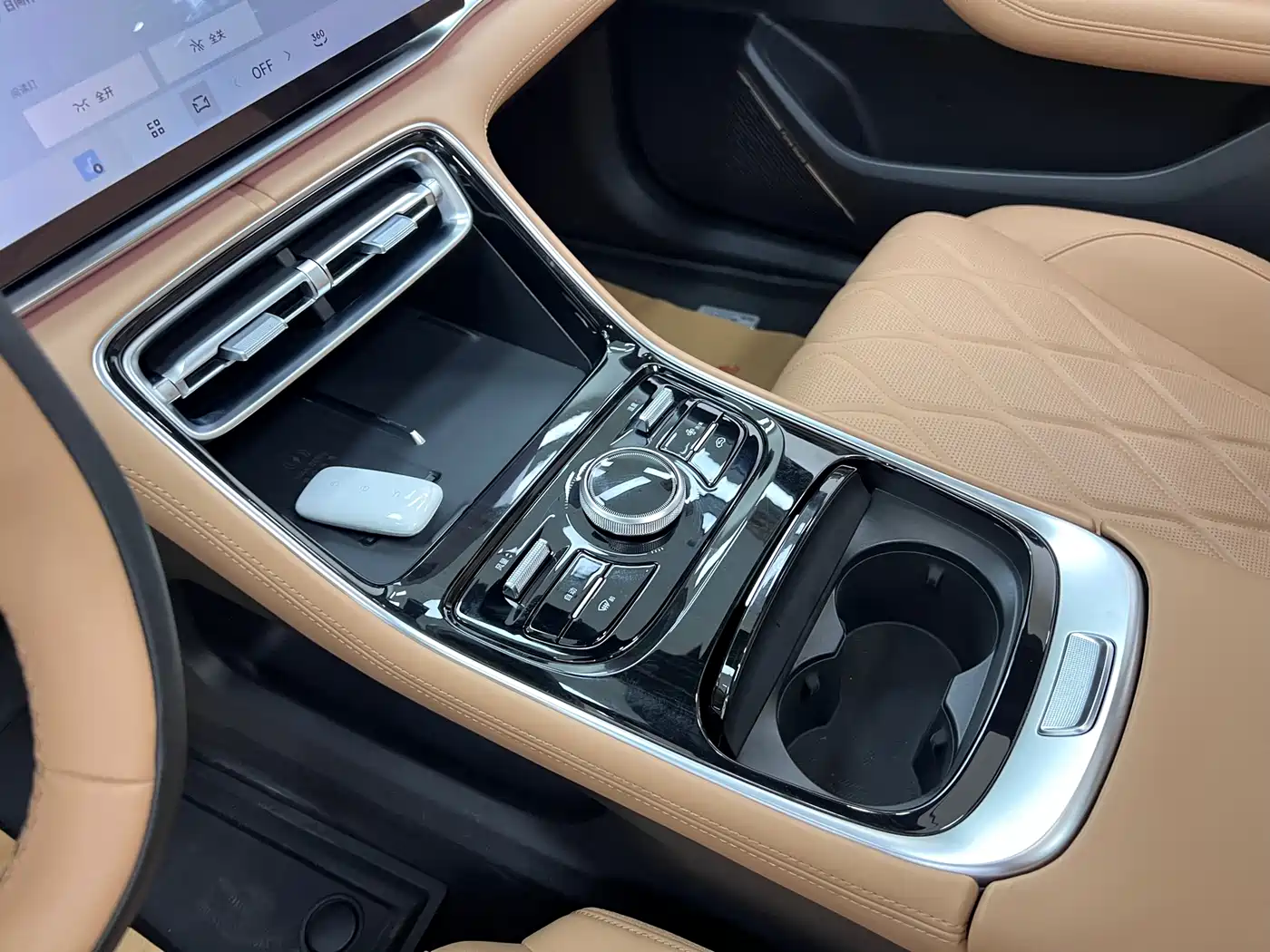 Geely Galaxy Galaxy A7 2025 EM-i фото 26