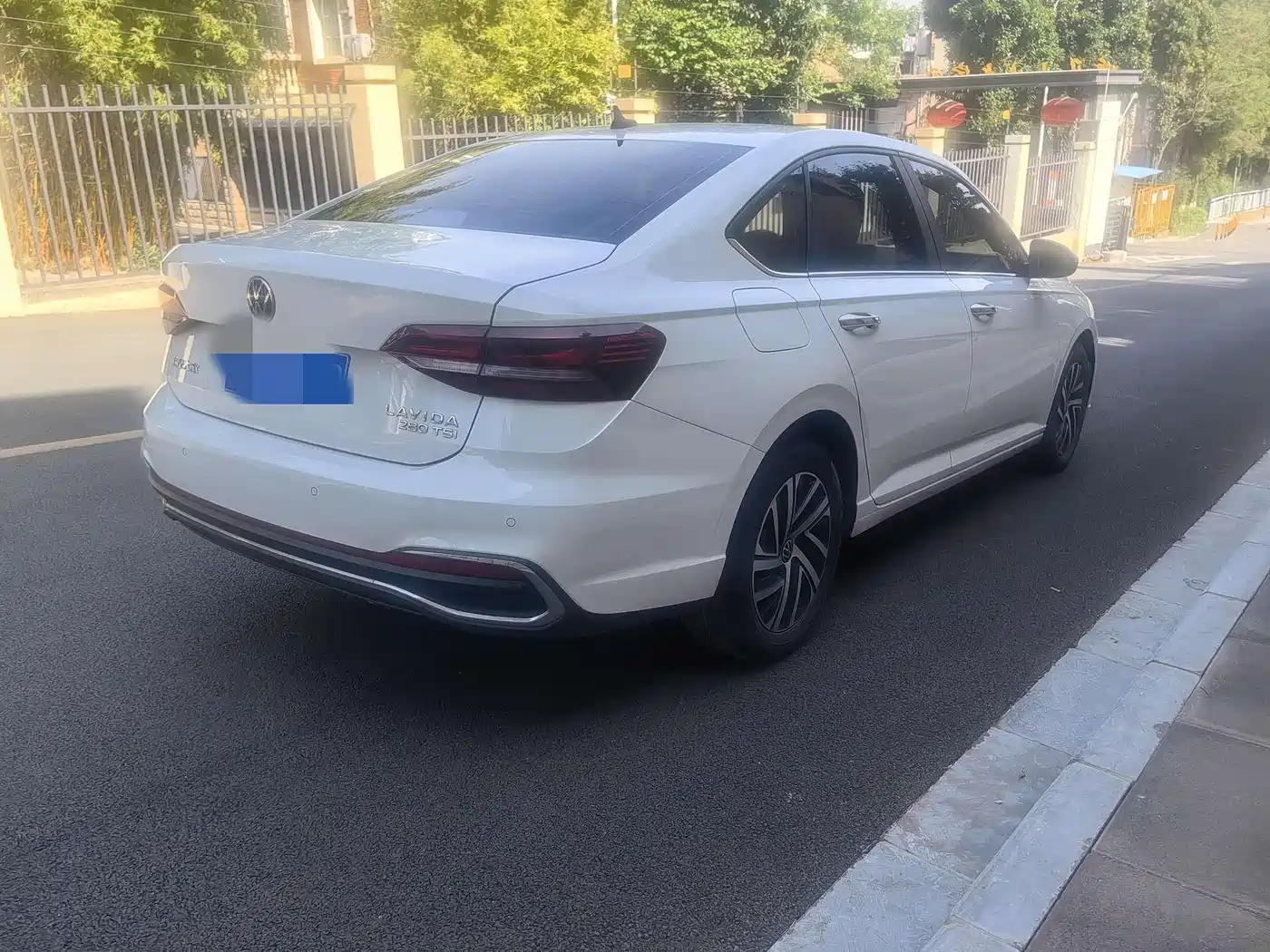 Volkswagen Lavida 2023 280TSI DSG Comfort Edition фото 8