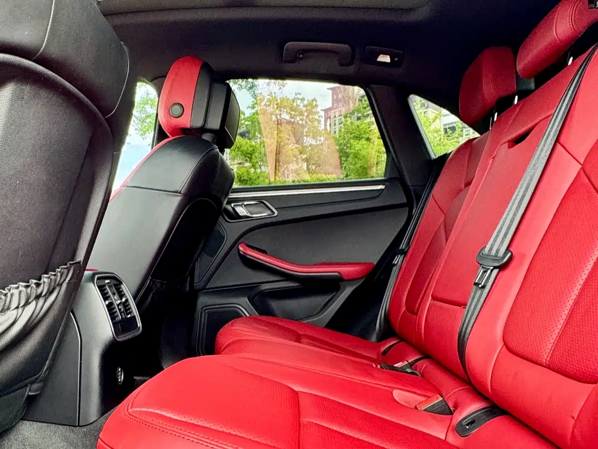 Porsche Macan 2017 Macan 2.0T фото 6