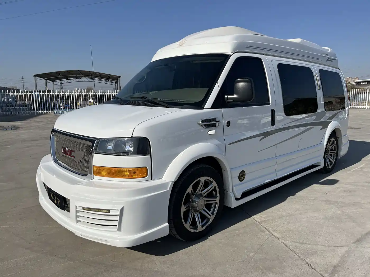 GMC Savana 2015 2014 5.3L AWD Leader Edition