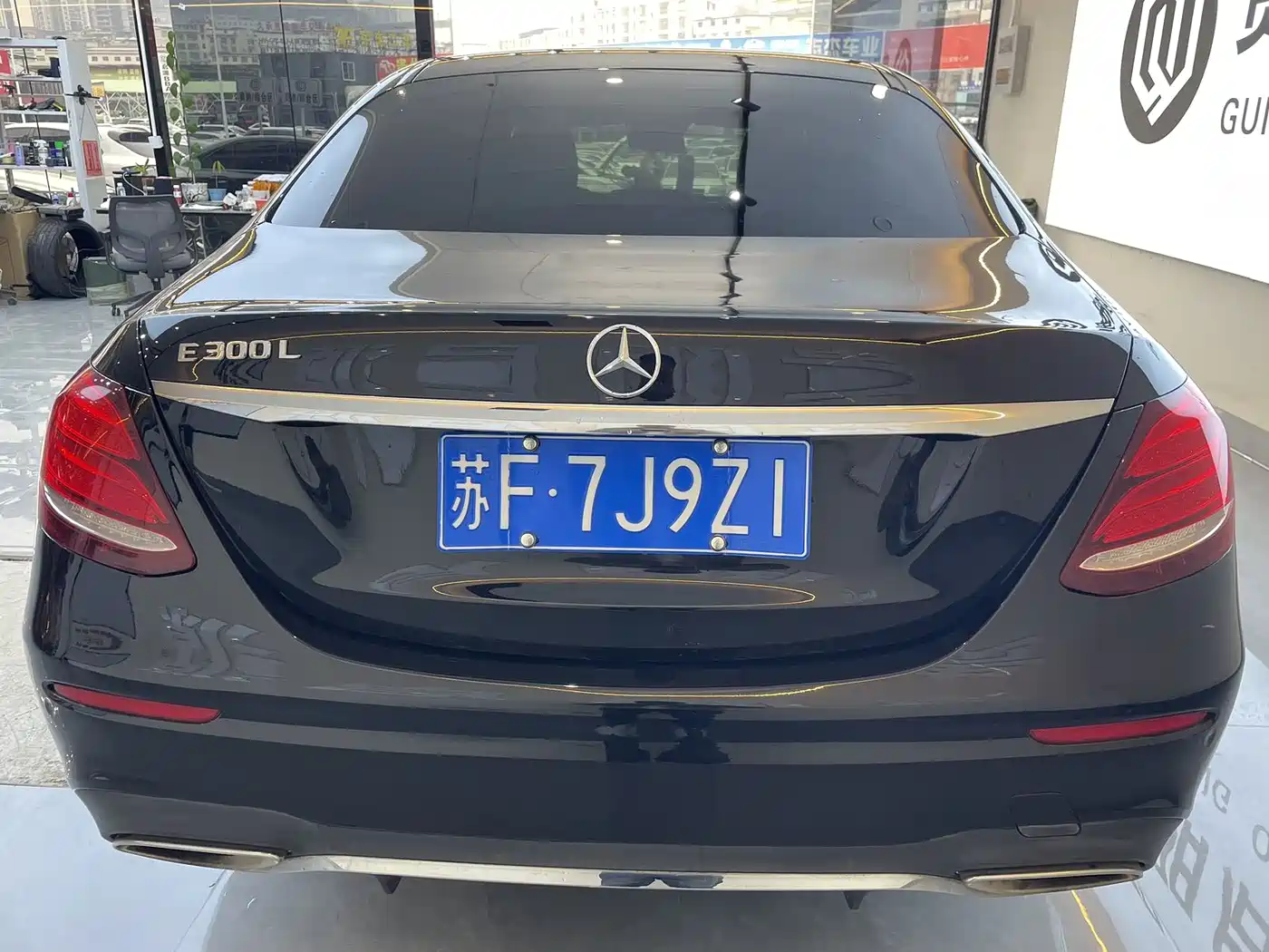 Mercedes-Benz E-Class 2016 E 200 L Sport Type фото 18