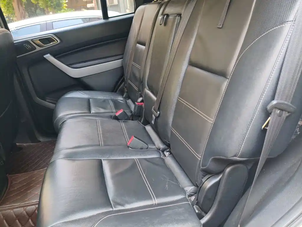 Ford Everest 2018 2017 2.0T Gasoline Automatic 4WD Luxury Edition 5-Seater