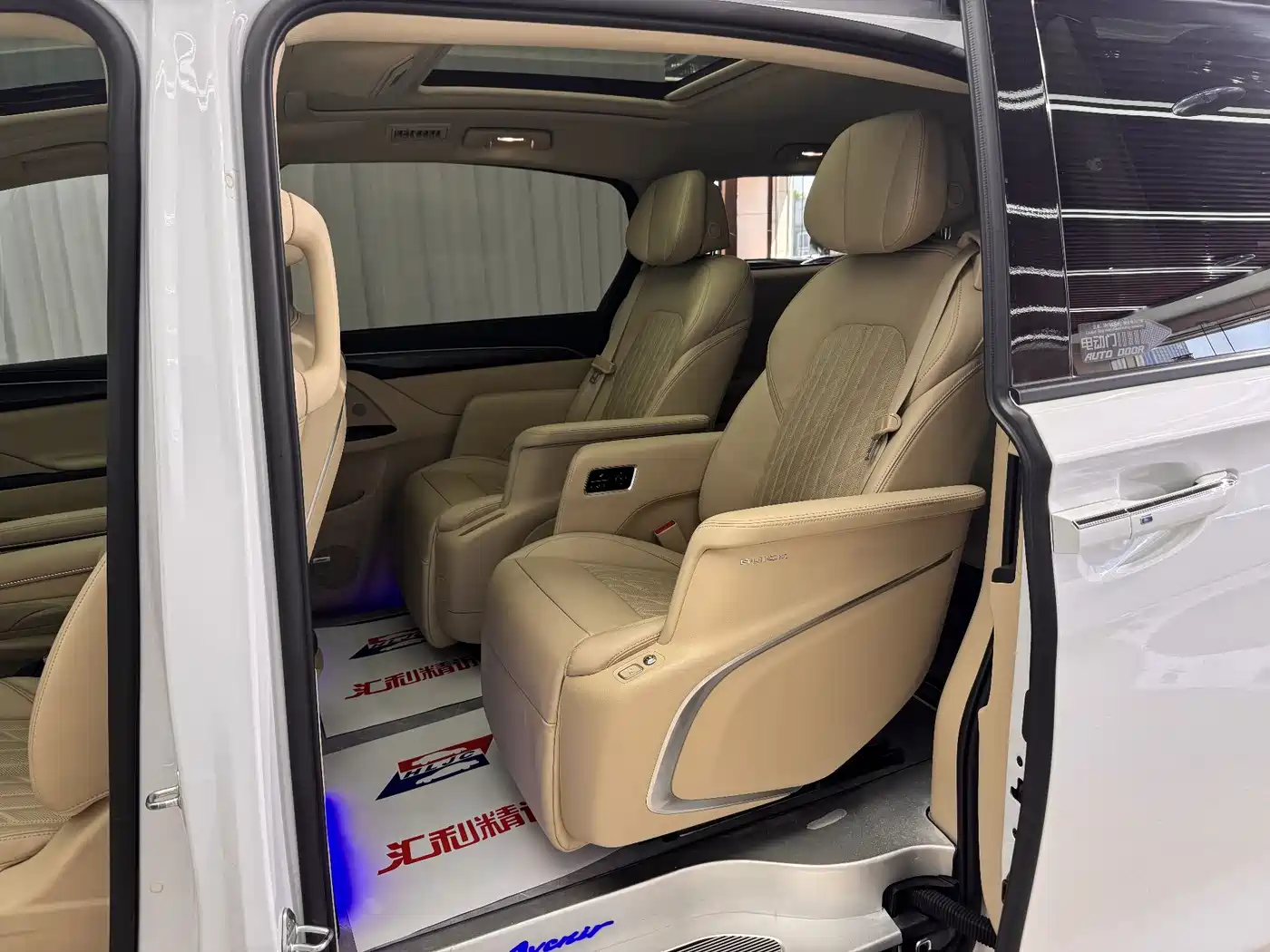 Buick GL8 2023 ES Landmaster Flagship фото 8