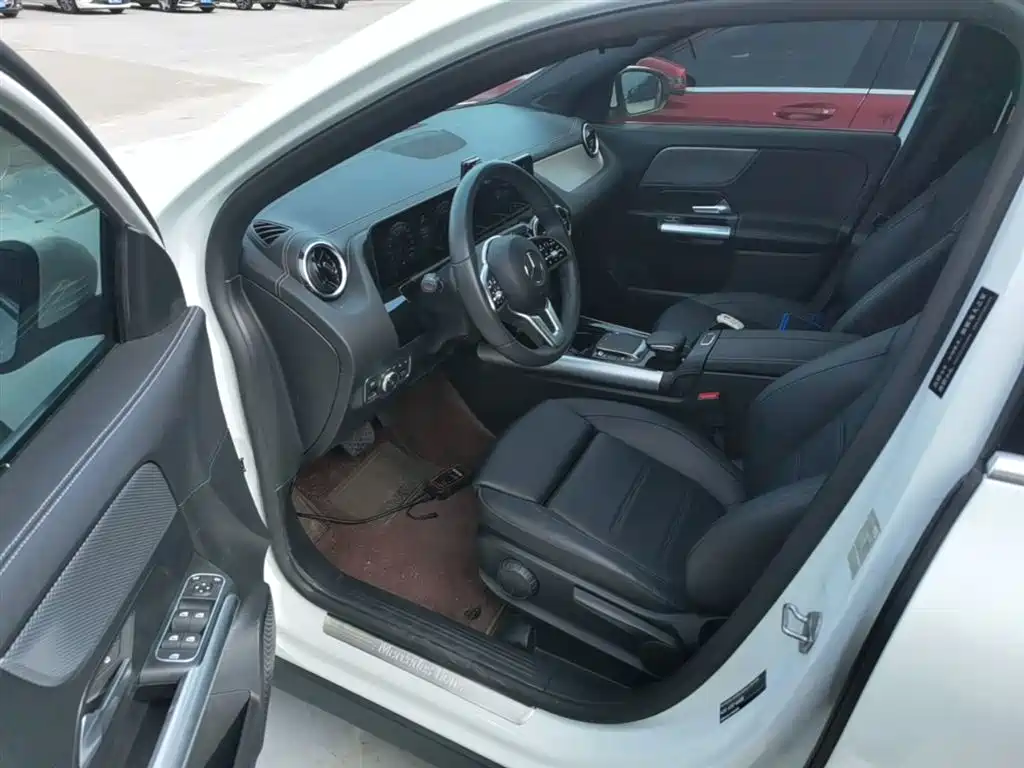 Mercedes-Benz GLA 2022 Facelift II GLA 200 фото 15