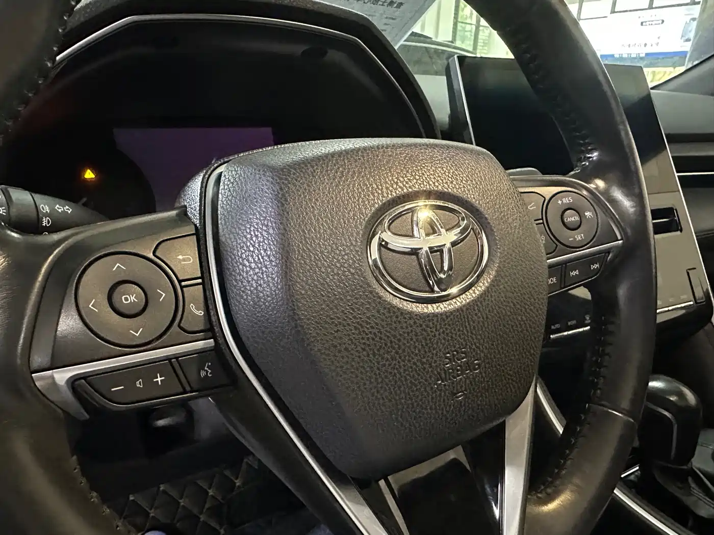 Toyota Avalon 2022 2.5L Luxury Edition фото 12