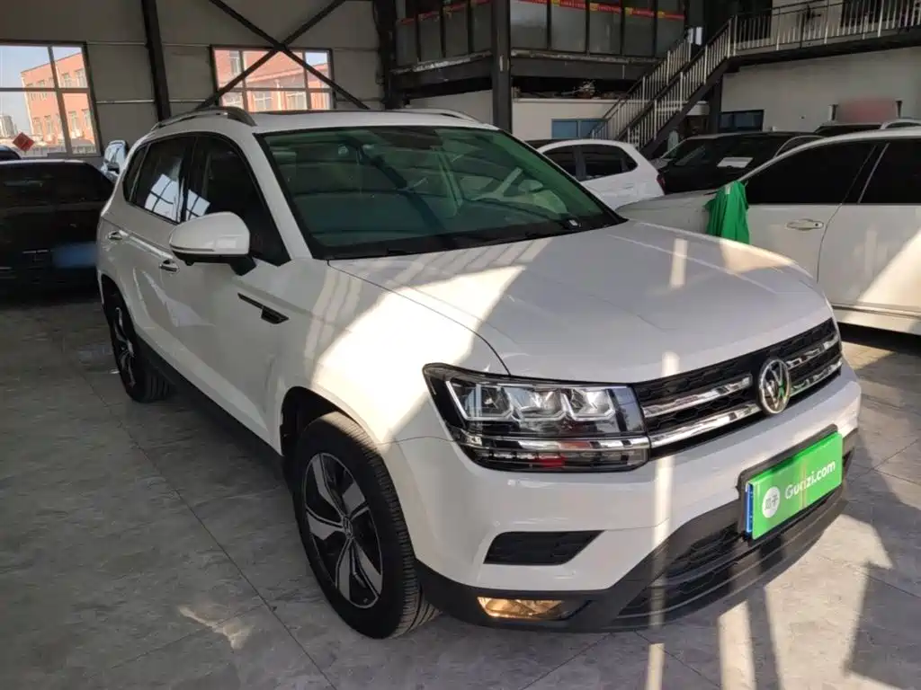 VOLKSWAGEN TUYUE