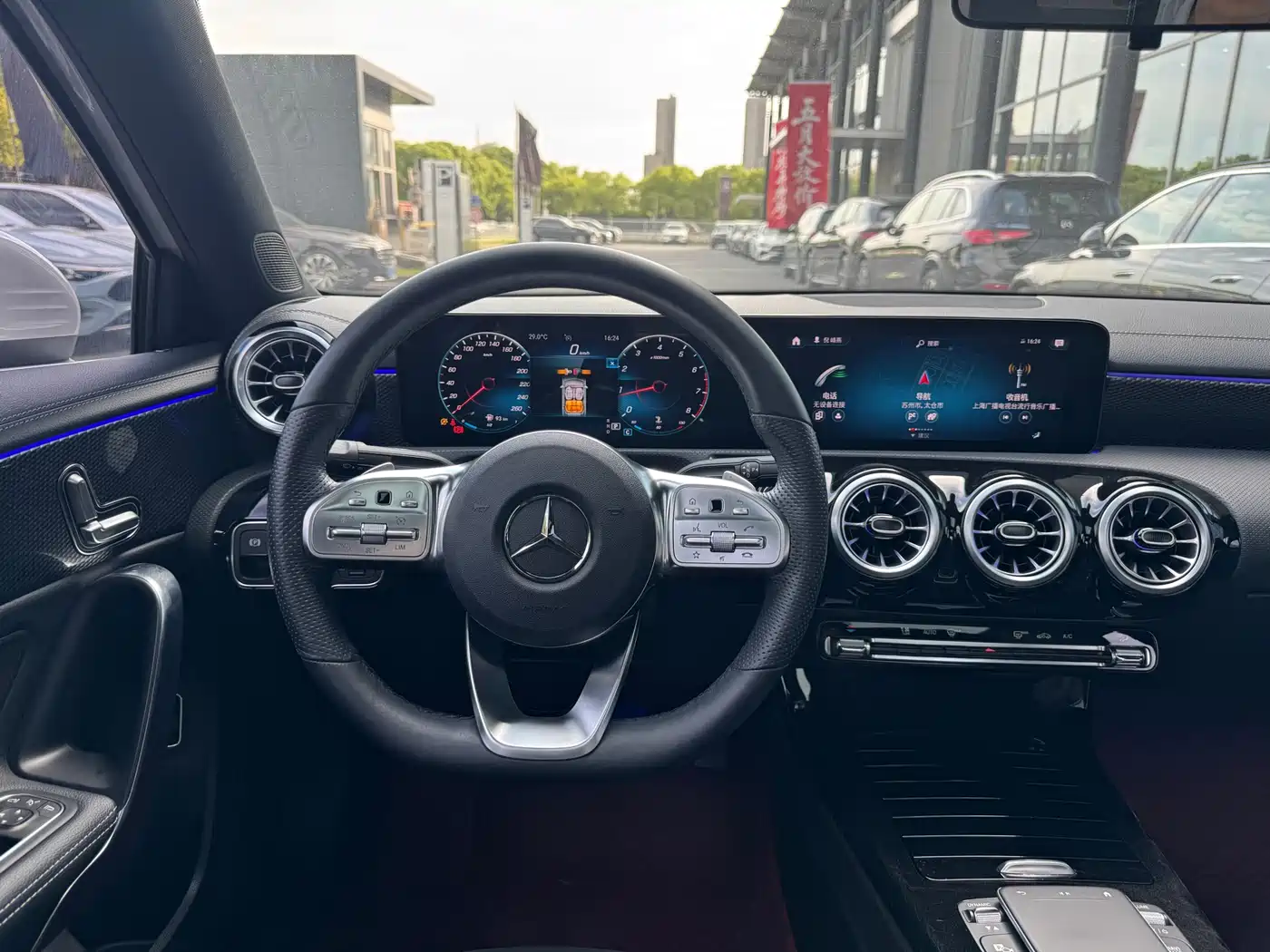 Mercedes-Benz A-Class 2021 A 200 L Sport Sedan Fashion Edition фото 9