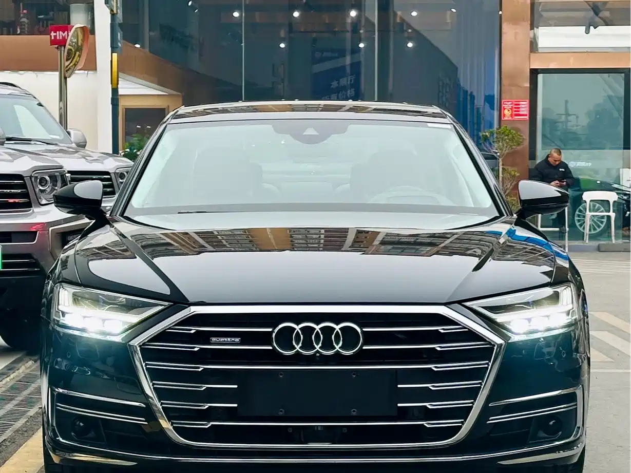 Audi A8 2019 A8L 55 TFSI quattro Premium фото 2