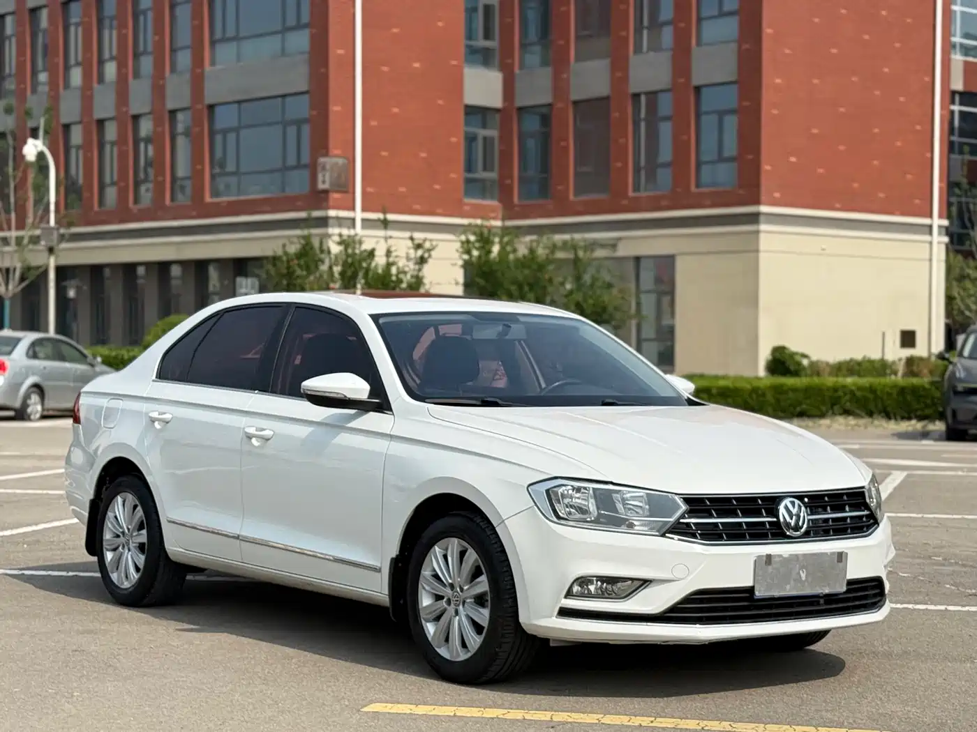 Volkswagen Bora 2016 Model 1.6L Automatic Comfort фото 3