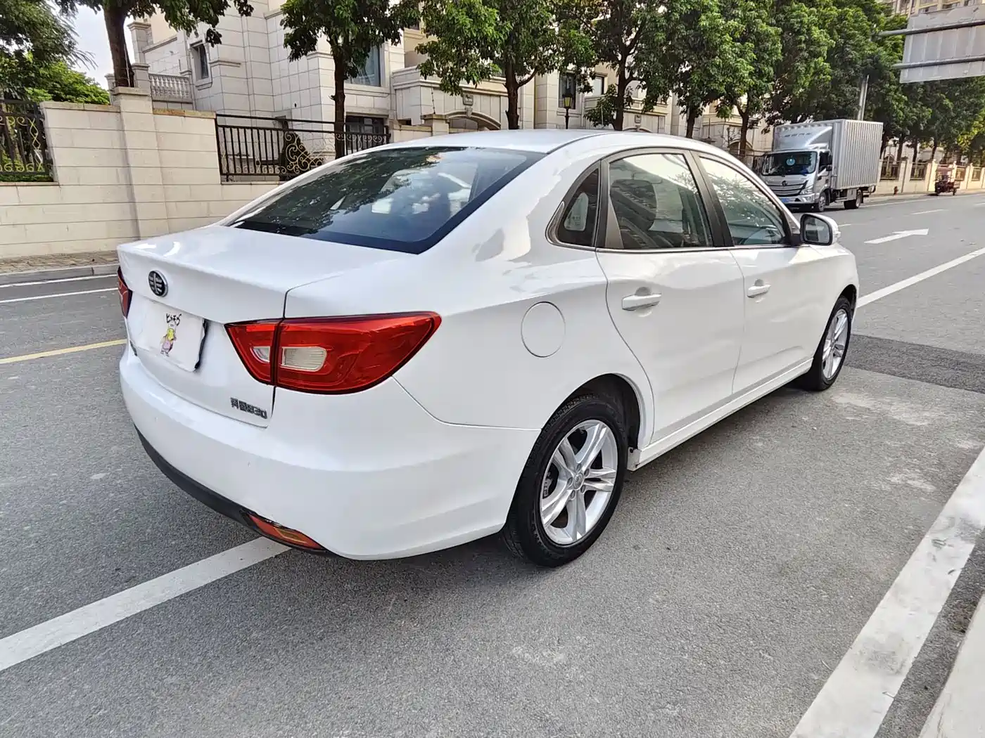 Besturn B30 2016 2016 1.6L Automatic 10th Anniversary Edition