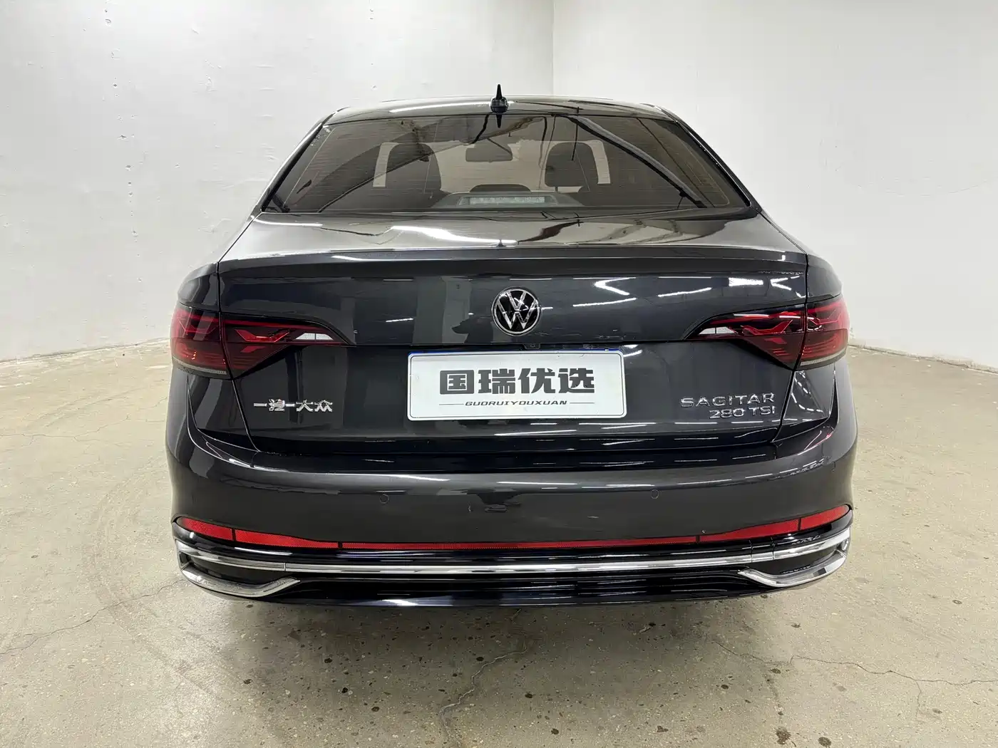 Volkswagen Sagitar 2023 Model Year 280TSI DSG Surpass Edition фото 5