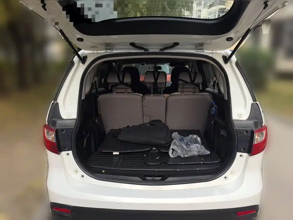 Photo 15 - Mazda Mazda5