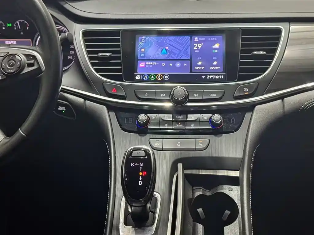 Buick LaCrosse 2022 652T Luxury фото 9