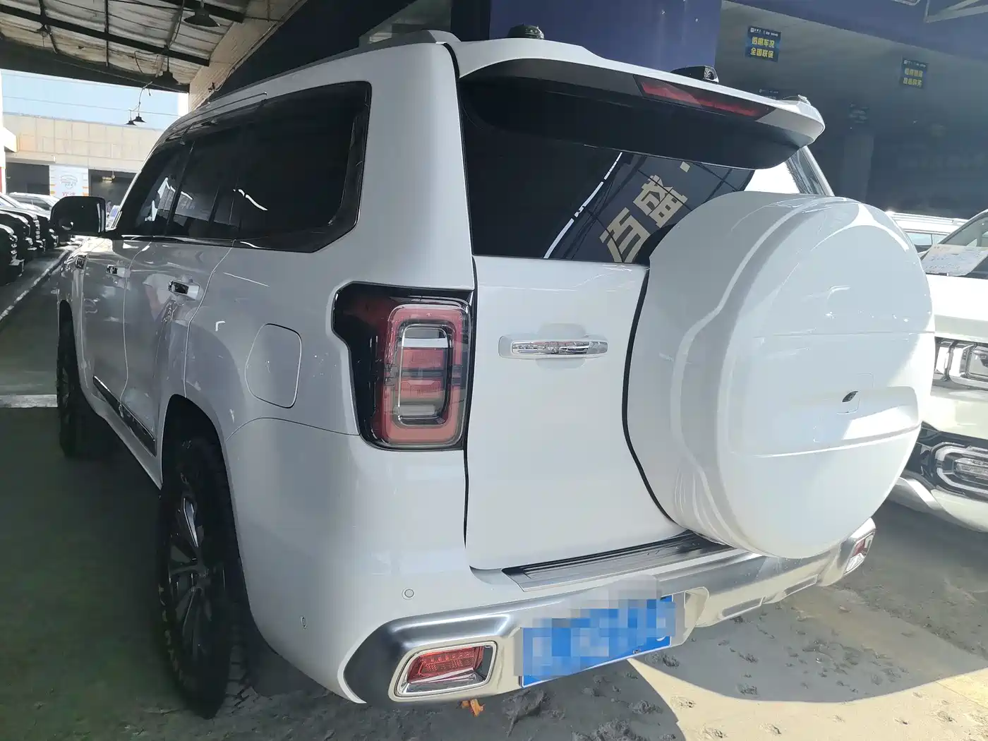 BAIC ORV Beijing Off-Road BJ60 2022 Model 2.0T 11th Edition 5-Seater фото 12