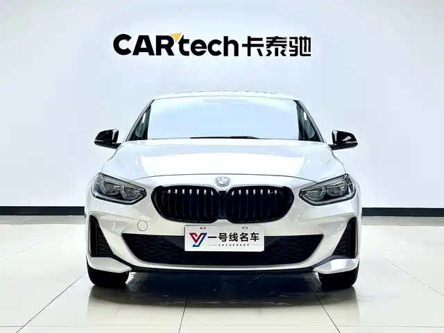 BMW 1 125i, M Спорт, чёрный пакет