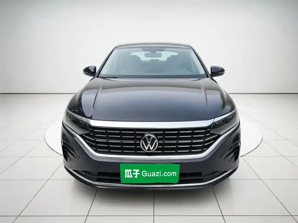 Фото 2 - Volkswagen Passat