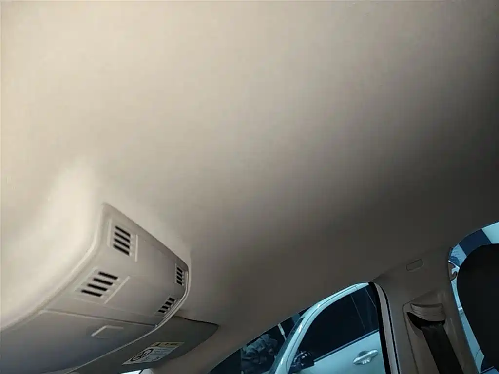 Volkswagen Polo 2023 Facelift Plus 1.5L Auto Joyful Living Edition фото 18