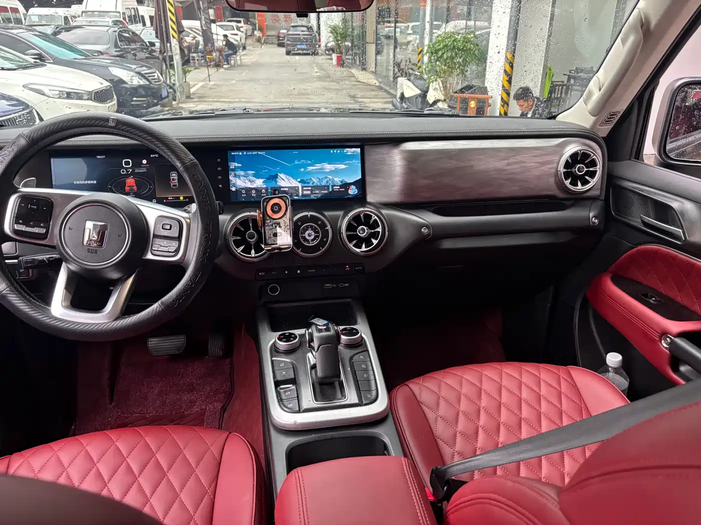 Tank 300 2023 Off-Road Edition 2.0T Challenger фото 6