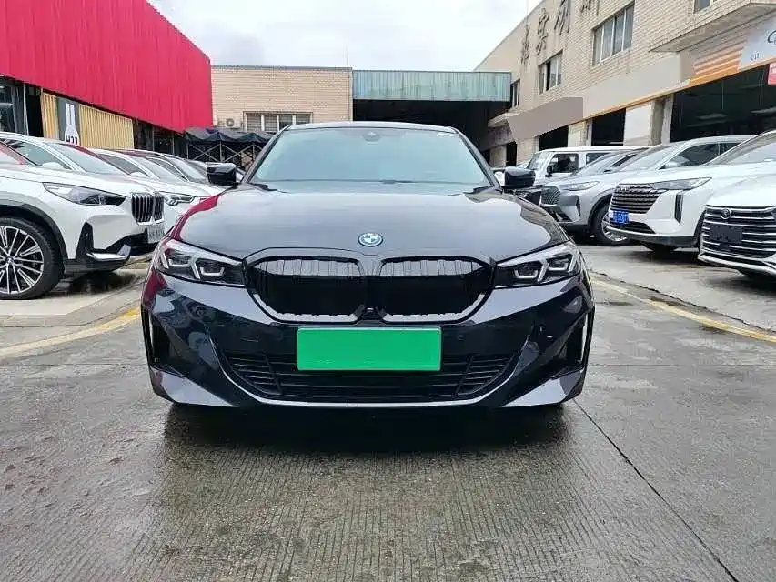 BMW i3 2024 eDrive 40 L Shadow Night Package фото 2