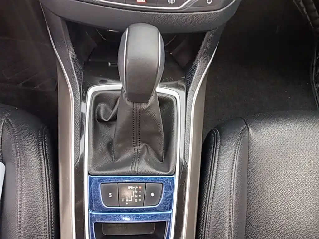 Peugeot 408 2014 1.8L Automatic Luxury Edition фото 14