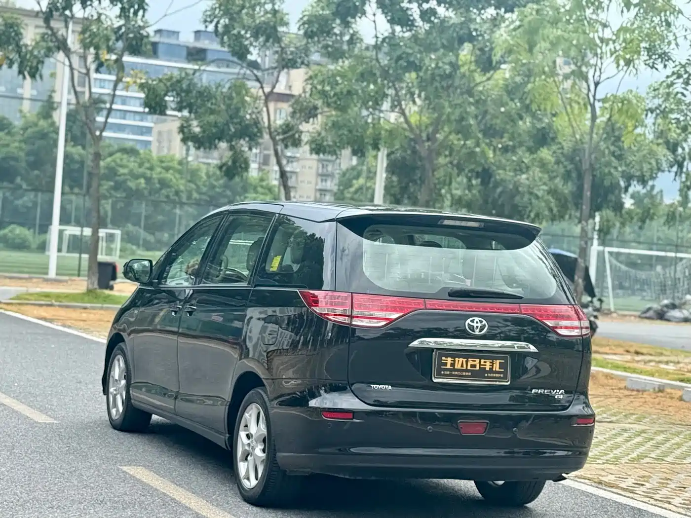 Toyota Previa 2006 2006 Model 2.4L 7-Seater Luxury Edition