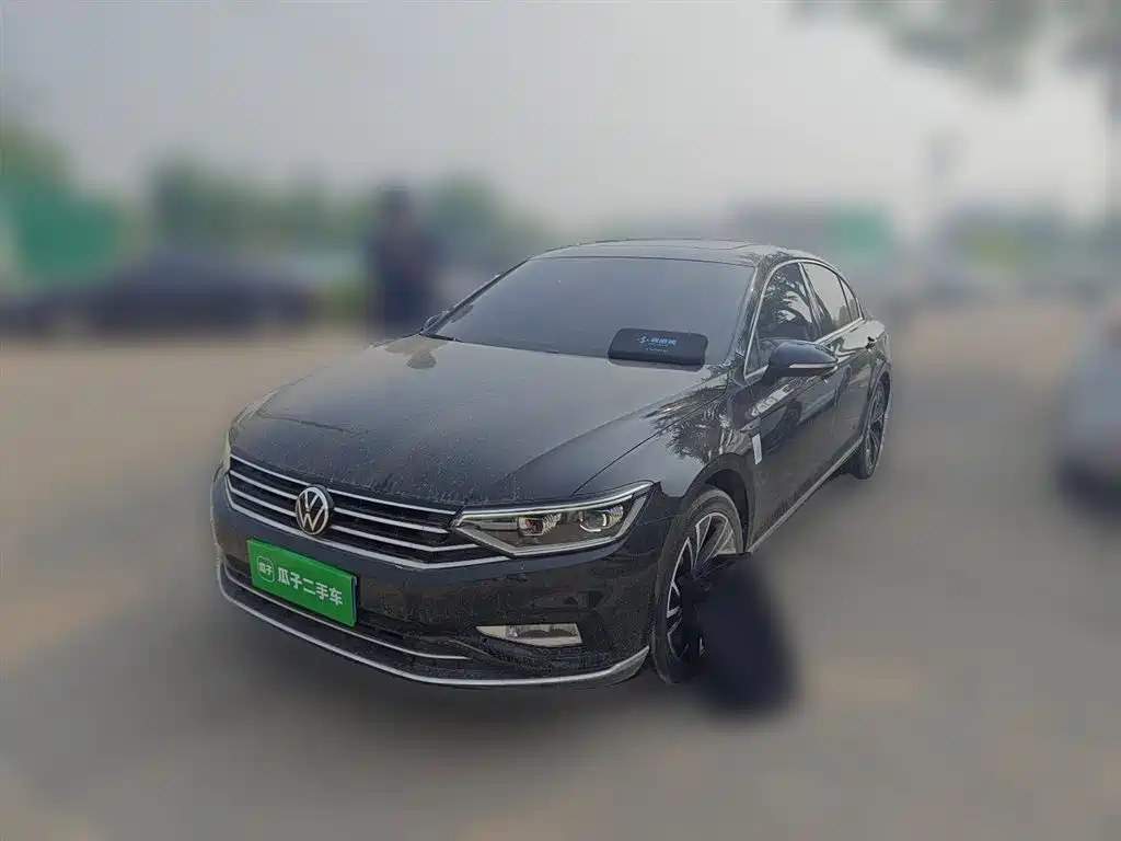 Volkswagen Magotan 2021 330TSI DSG 30th Anniversary Edition фото 2