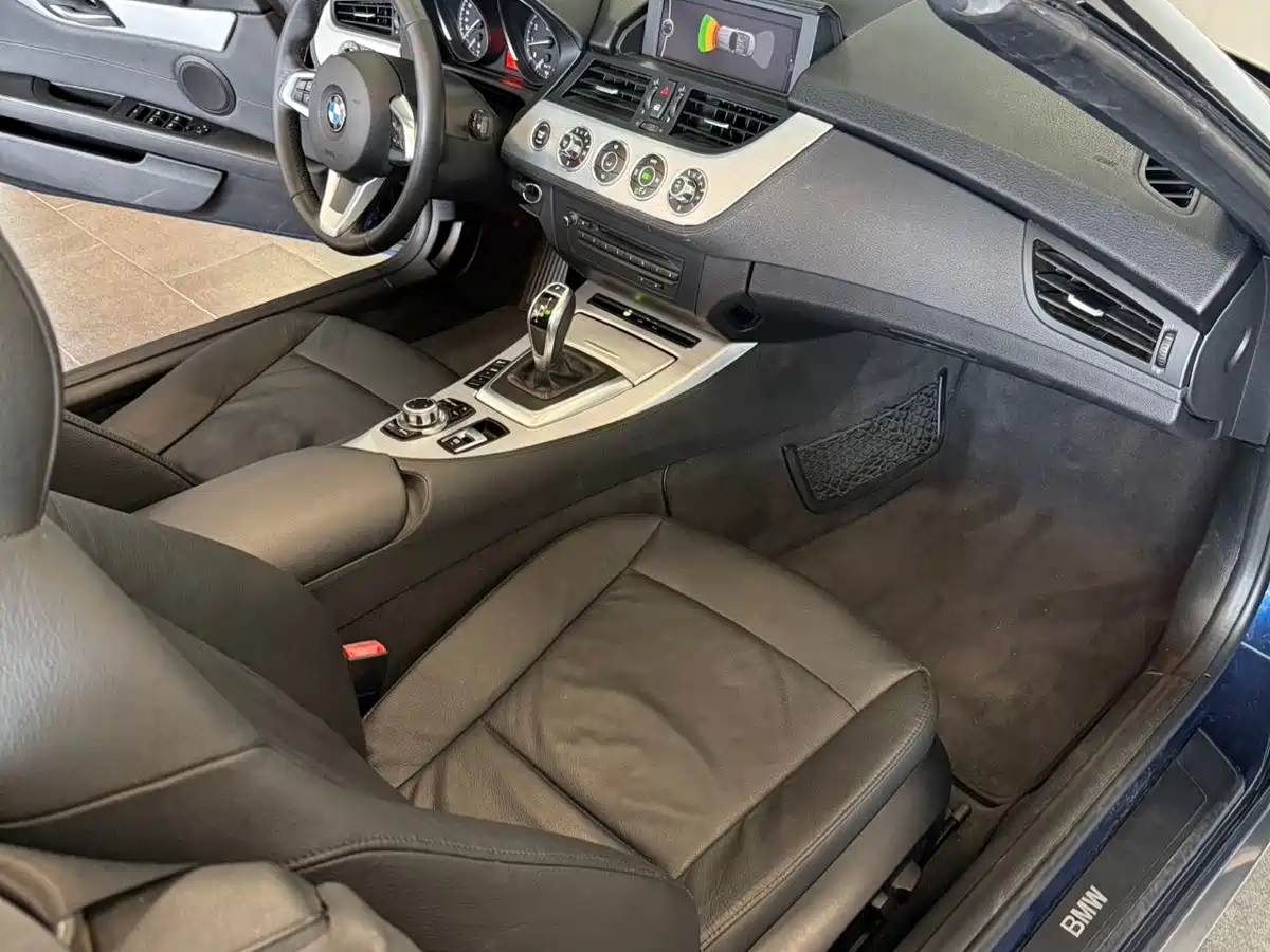 BMW Z4 2013 2012 sDrive20i Leading