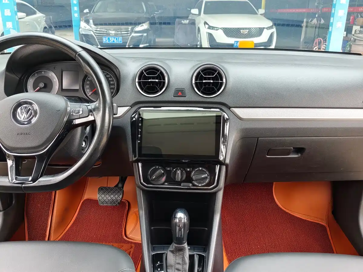 Volkswagen Jetta 2019 Dream Edition 1.5L Auto Comfort фото 8
