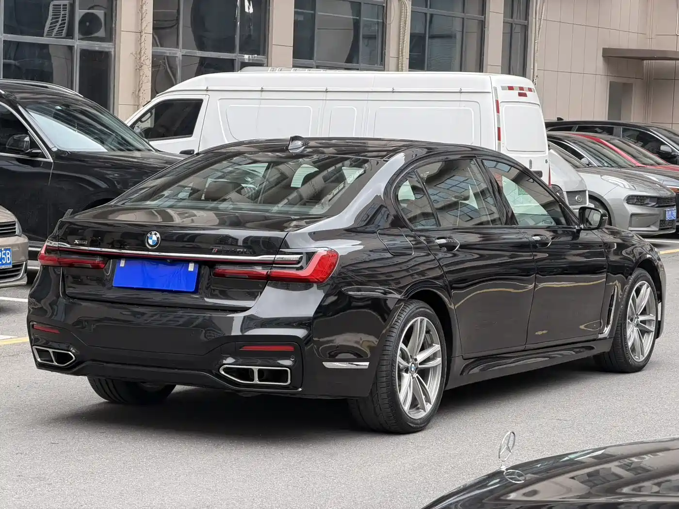 BMW 7 Series 2018 730Li Leading Type M Sport Package фото 5