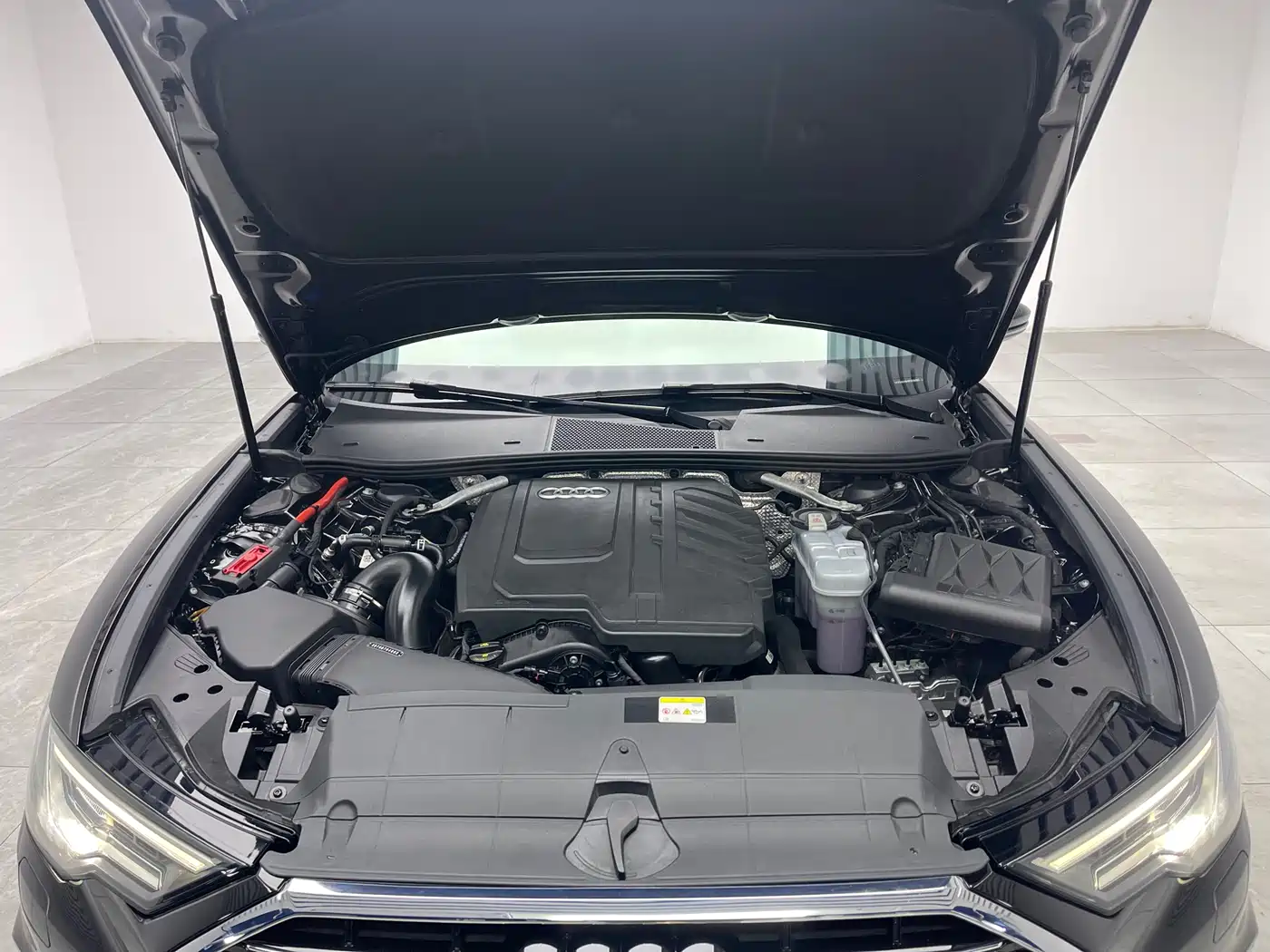 Audi A6L 2023 Facelift 40 TFSI Luxury Dynamic фото 9