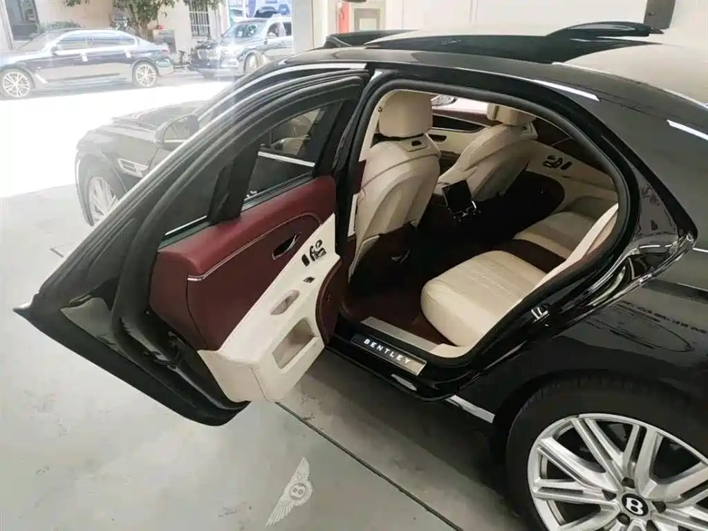 Bentley Flying Spur Plug-in Hybrid 2023 2023 2.9T V6 Hybrid S