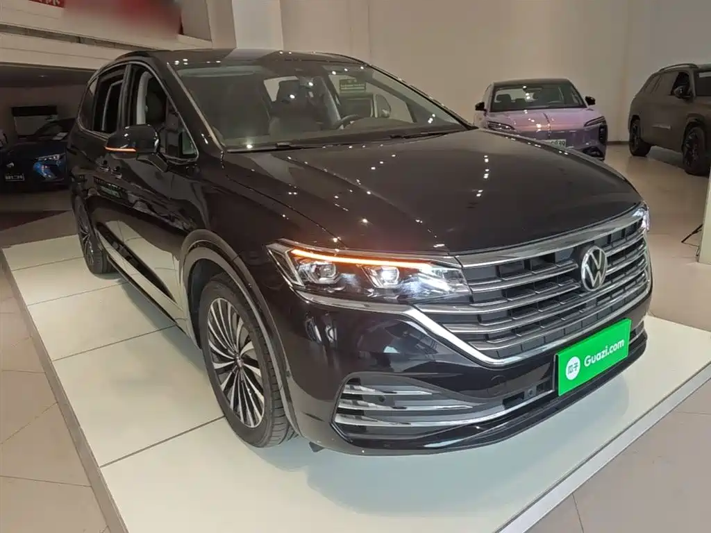 Volkswagen Viloran 2024 380TSI Executive Edition фото 4