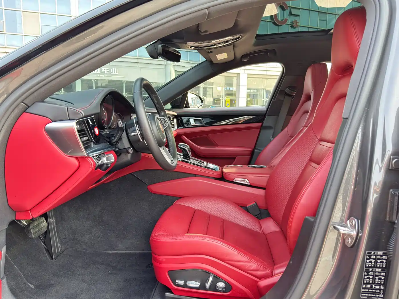 Porsche Panamera 2017 Panamera 4 Sport Turismo 3.0T фото 11