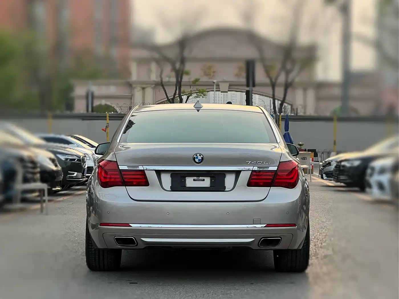 BMW 7 Series 2013 Model 740Li Leading фото 5