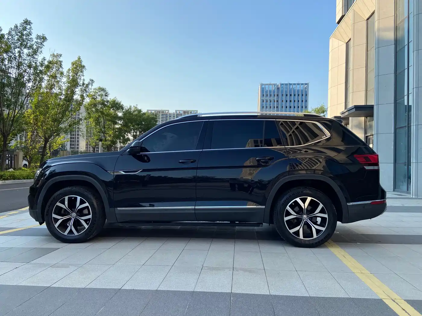 Фото 2 - Volkswagen Teramont